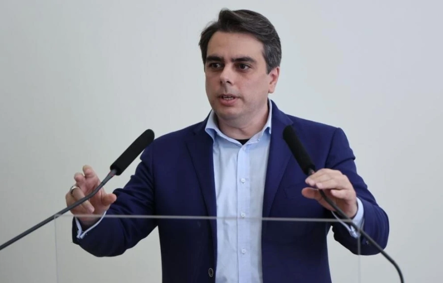 Василев: Приходите в бюджета ще обезпечат финансово дори тежка вълна от COVID-19