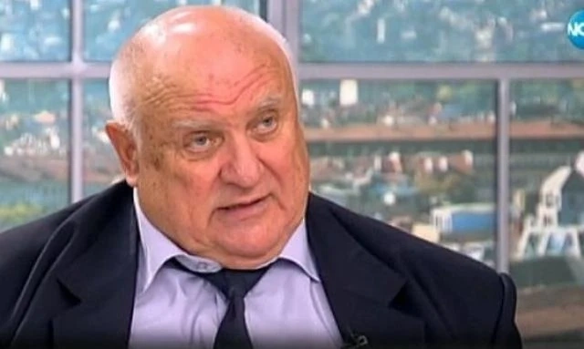 Адвокат Марковски: Полицията няма право да прилага насилие върху повалени хора