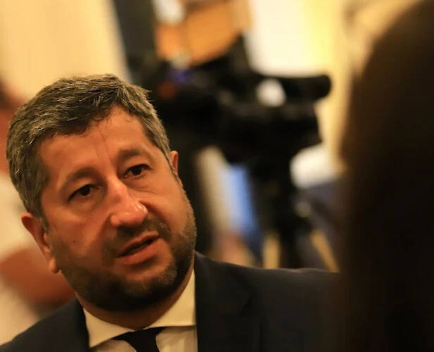 Христо Иванов: Няма да отидем днес на разговорите с БСП