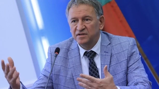 Кацаров: 95% от приетите с COVID-19 в болница не са ваксинирани