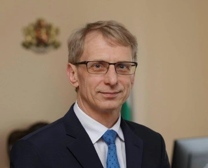 Денков: Ще помагам на Кирил Петков и Асен Василев