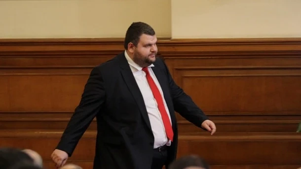 Досиетата Пандора: Пеевски е свързан с три офшорни фирми