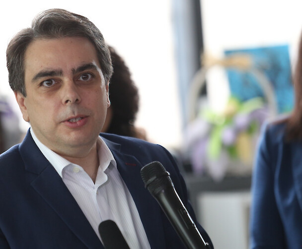 Асен Василев: Започваме разговори с всички партии без ГЕРБ и ДПС