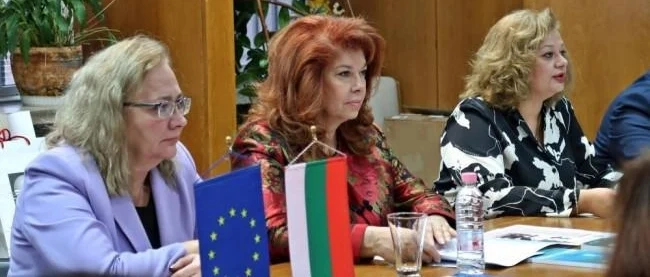 Йотова: Новите управляващи трябва да върнат авторитета на институциите
