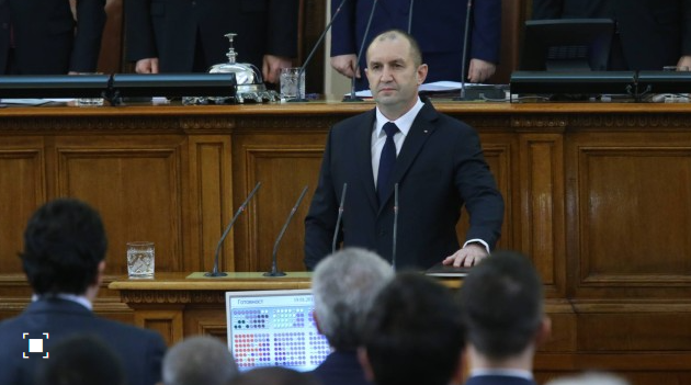 Румен Радев се закле като президент на Р България