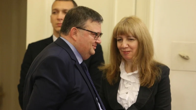 ВСС върна Цацаров в прокуратурата