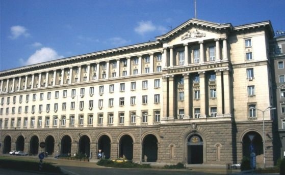 Правителството одобрява национална позиция за напрежението около Украйна