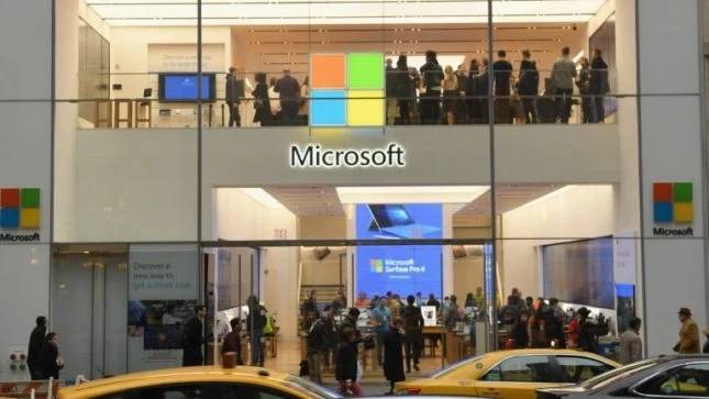 Microsoft връща служителите си в офисите в САЩ в края на месеца