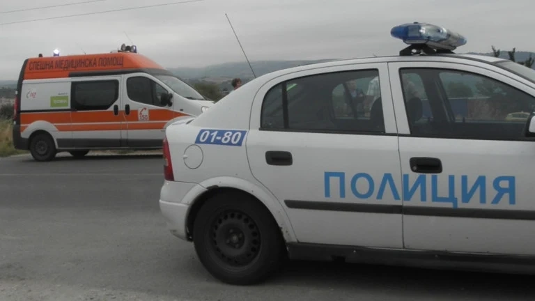 Жена загина при тежка катастрофа между тир и каруца в Бургаско
