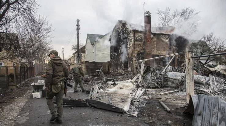 Украинският град Херсон е под контрола на руските войски, въздушен десант над Харков