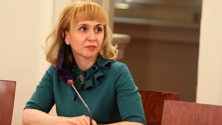 Ковачева иска КЕВР да каже какви цени искат дружествата за следващия сезон
