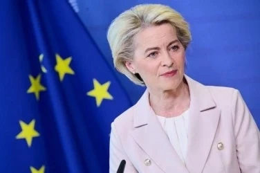 EK предлага забрана на руския петрол, санкции срещу още банки и телевизии