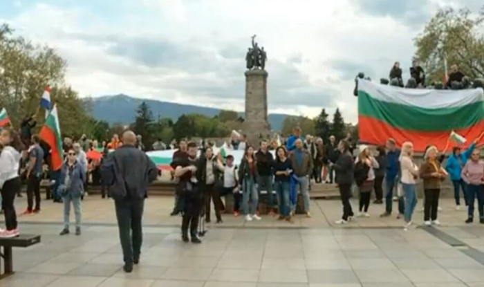 Сблъсъци край Паметника на Съветската армия в София