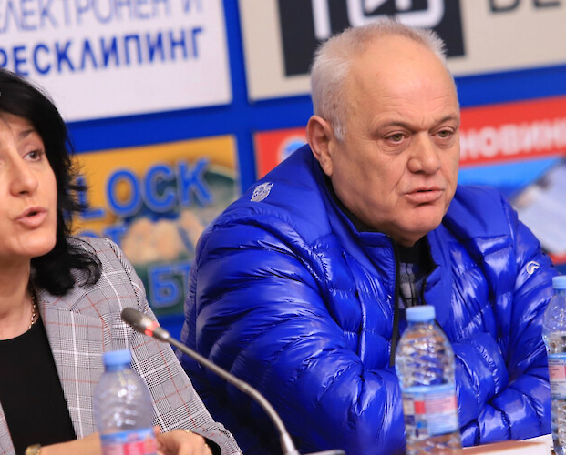 Превозвачите напуснаха срещата с Кирил Петков
