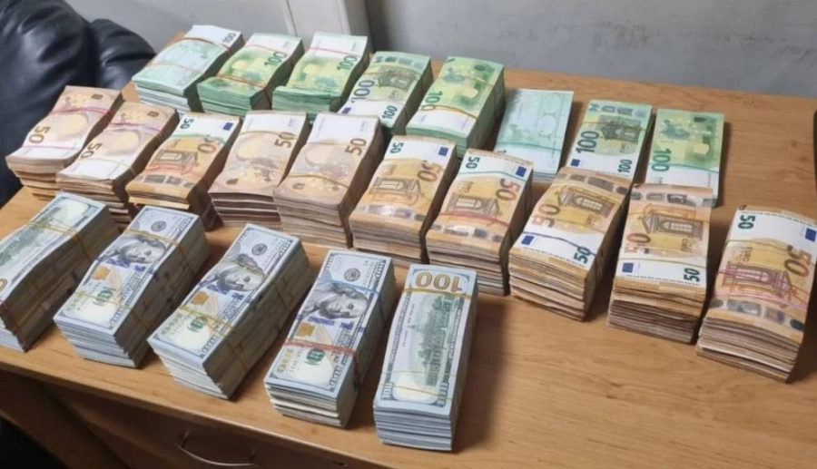 Обявиха най-голямото количество валута, задържано на „Капитан Андреево\