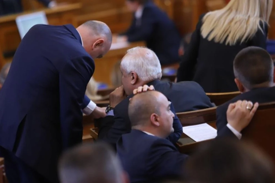 Депутатите обсъждат правилата преди избора на нов шеф на КПКОНПИ