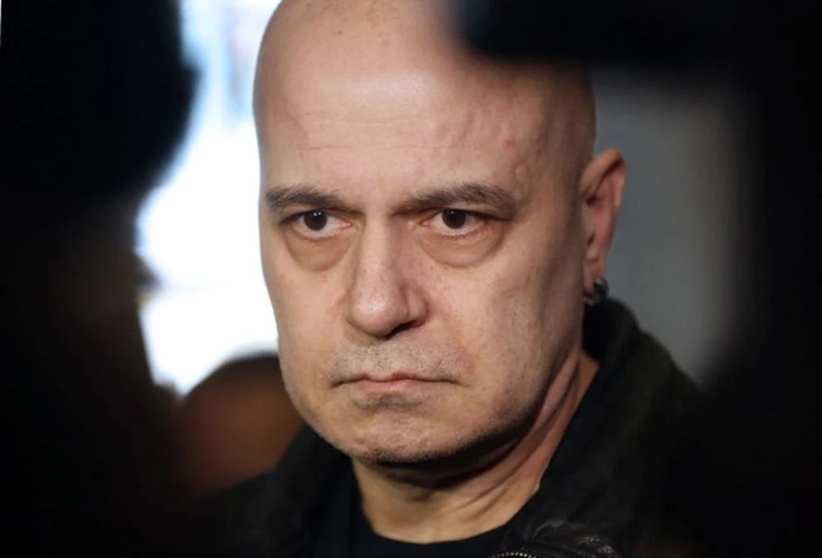 Трифонов: Премиерът участва в национално предателство