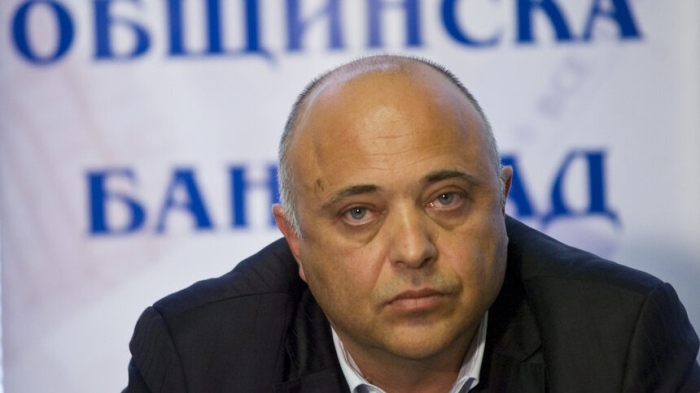 Кой е Орлин Алексиев, заради когото депутати напускат Слави Трифонов