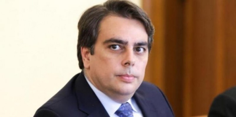Асен Василев: Може да предложим Никола Минчев за премиер