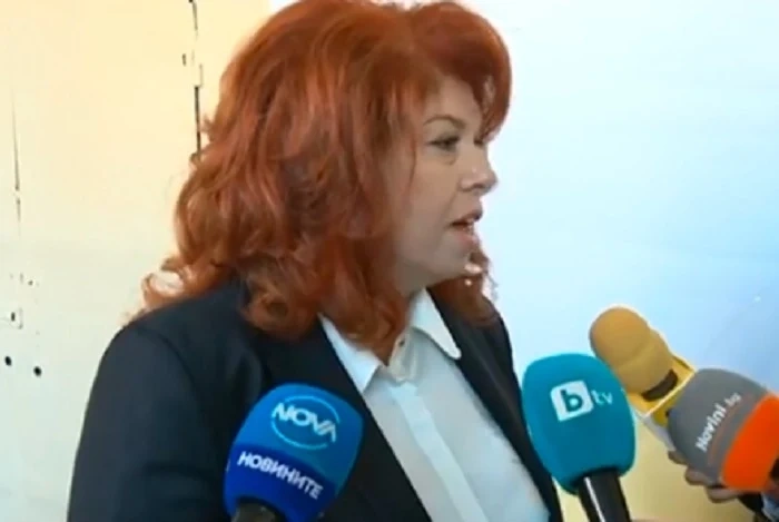 Йотова към Нинова: Тримата служебни министри от БСП са гордост за всяка партия