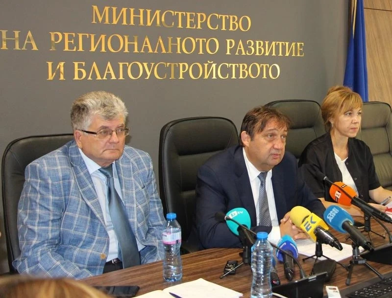 Шишков: Цялата държава ще помага за бързото завършване на Междусистемната газова връзка Гърция - България