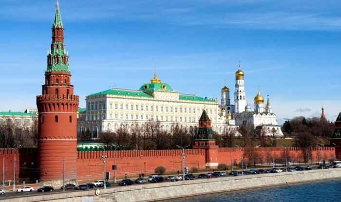 Кремъл: Няма основа за среща между президентите Путин и Зеленски