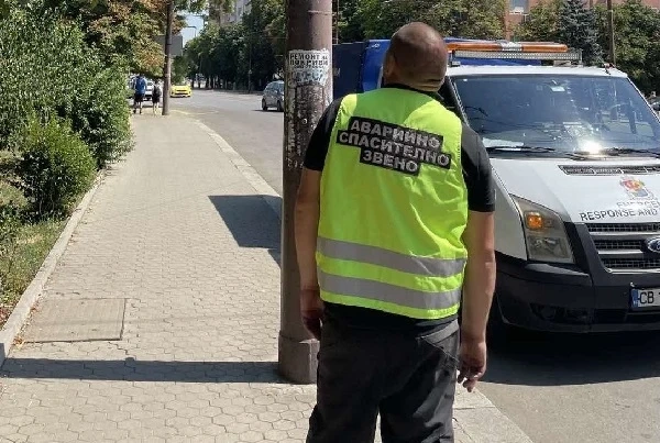 Премахват стари и опасни табели от уличните стълбове в столицата