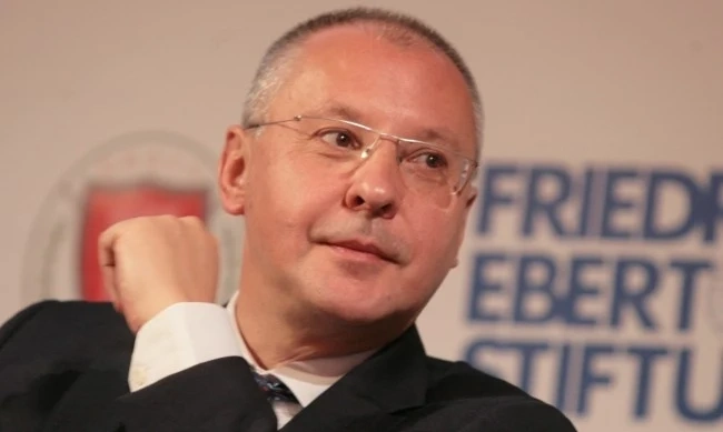 Сергей Станишев сдава ПЕС на Стефан Льовен