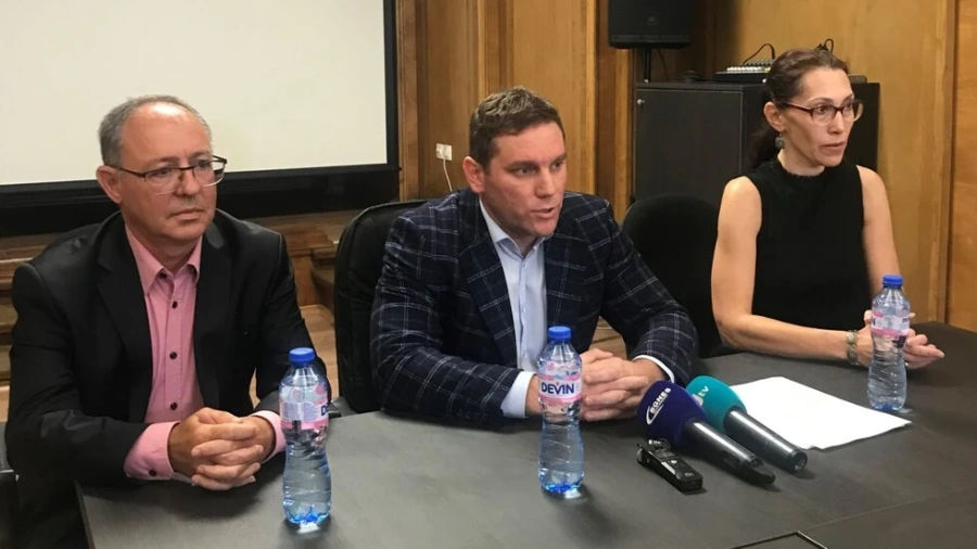 Кабинетът уволни Комисията за защита на потребителите. Оттам: Нямат право!