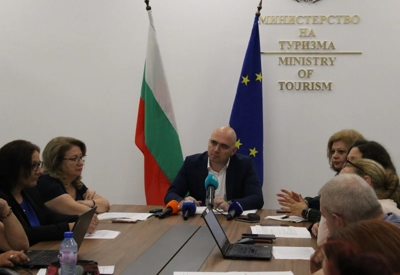 Стари порочни практики се опитват да пробият в туризма при Илин Димитров