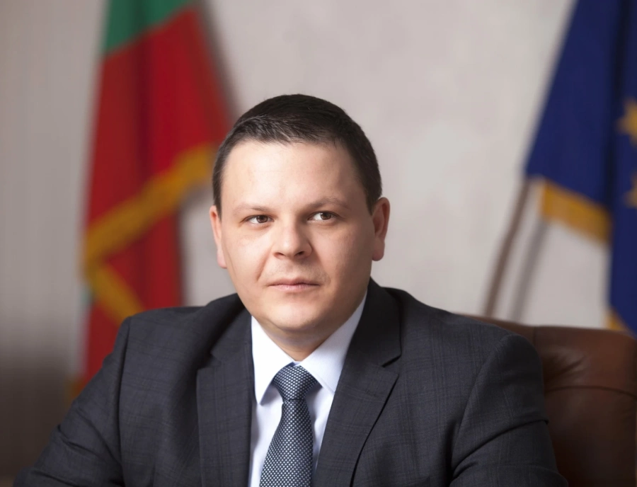 Алексиев поиска от турския си колега информация за увеличаване на таксите за преминаване през Босфора и Дарданелите