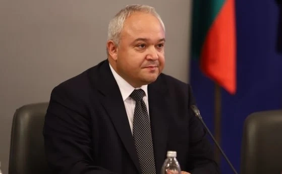 Украинските бежанци ще бъдат преместени в държавни бази 