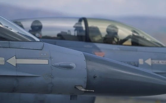 НС одобри купуването на нови осем F-16 за 1,3 млрд. долара