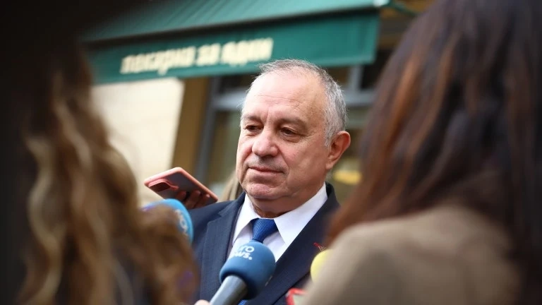 МЗ ще прави проверки в складовете за лекарства
