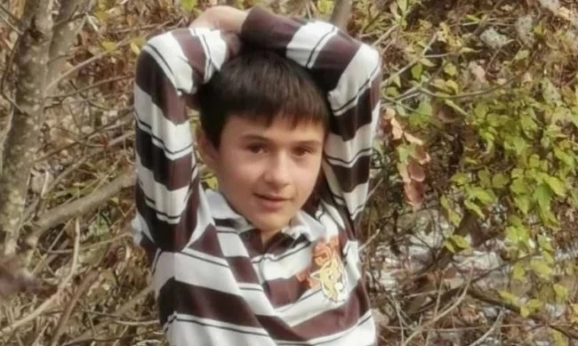 Доброволците изнервени на бащата на Сашко, за малко да го набият  