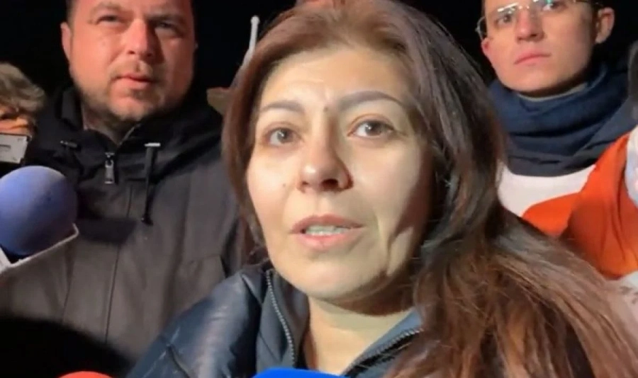 Севделина Арнаудова ще съди Продължаваме промяната