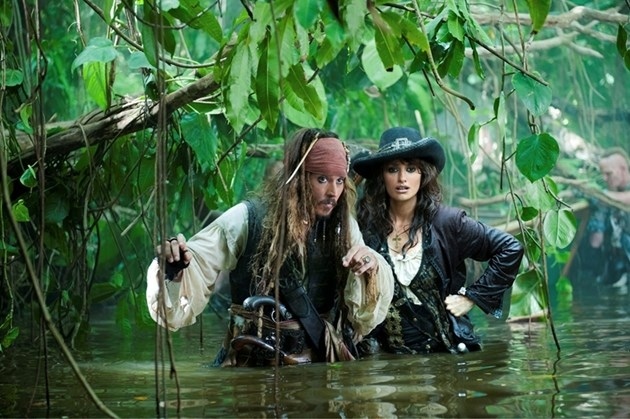 Джони Деп ще се снима в новия филм от поредицата „Карибски пирати“