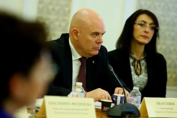 Механизмът за разследване на Гешев се провали