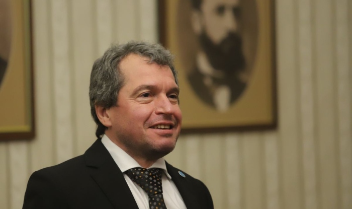 Тошко Йорданов: Вдигането на ветото за РСМ беше отвратителна грешка