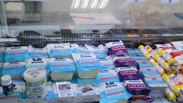 Държавната „Ел Би Булгарикум“ сваля цените на млечните продукти с 30%