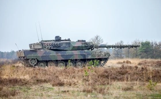 Първите германски танкове Leopard 2 вече са в Украйна