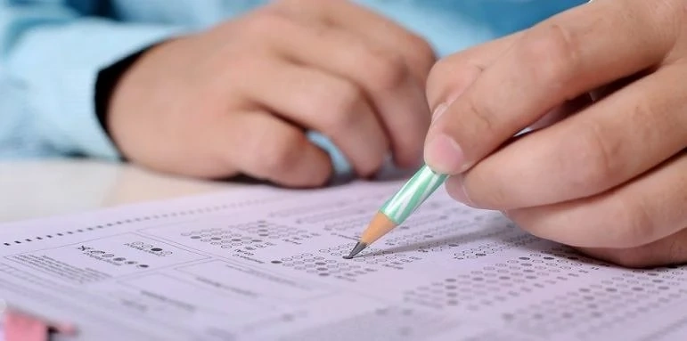 МОН предлага дати за допълнителните матури  