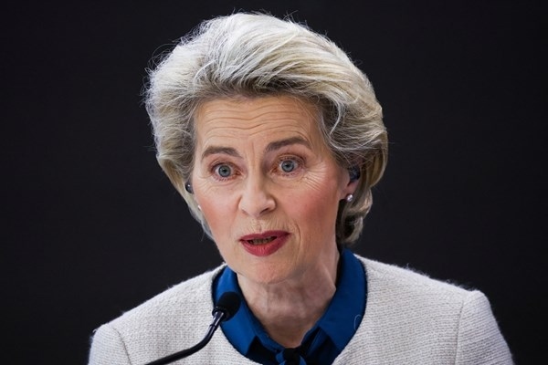 Урсула фон дер Лайен: Цените на газа се понижиха, когато ЕС и съюзниците му действаха в екип