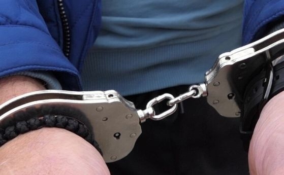 Арестуваха 43-годишен мъж за фалшива бомбена заплаха във варненско училище