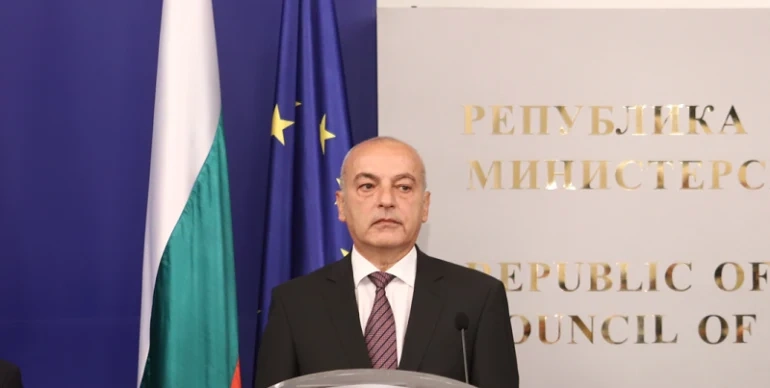 Кабинетът на Гълъб Донев оставя пенсионерите без великденски добавки