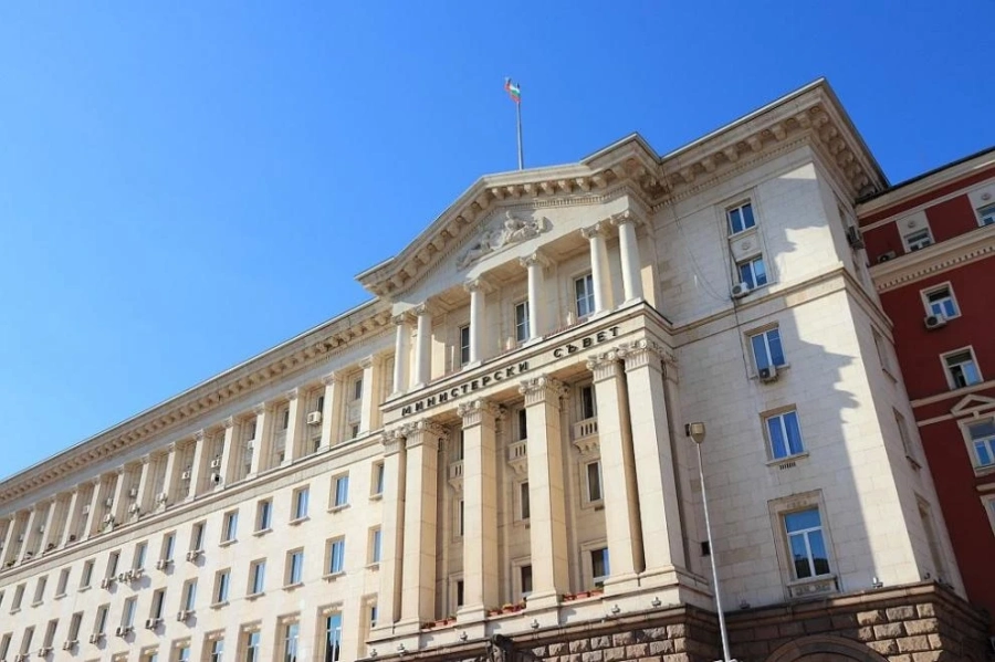 Служебното правителство се събира на първо заседание след изборите