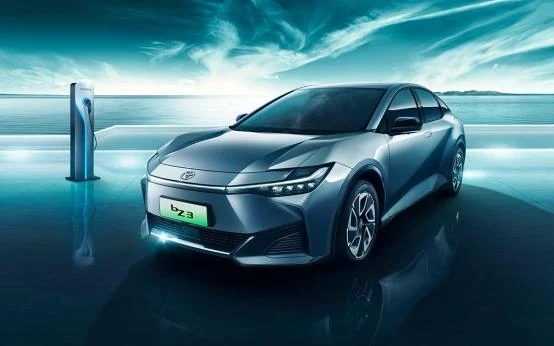 Toyota ще лансира 10 нови електромобила до 2026 г.