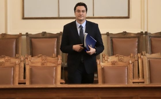 НС въведе механизма за разследване на Гешев, промените ще минат по бързата писта