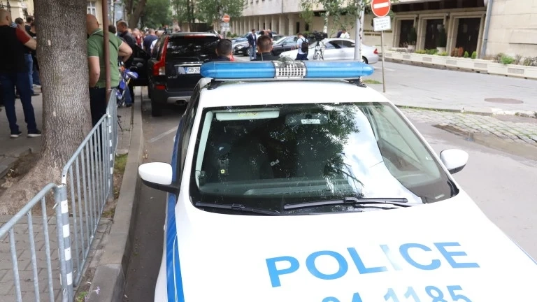 Новият МВР шеф отмени заповед на стария за съкращаване на спецполицията в София