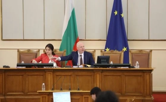 Приеха на второ четене удължението на Бюджет 2022
